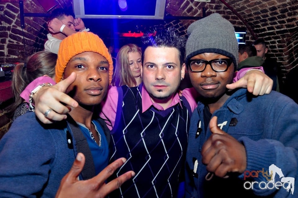 NMD Student's Party cu DJ Dewil în Escape, 