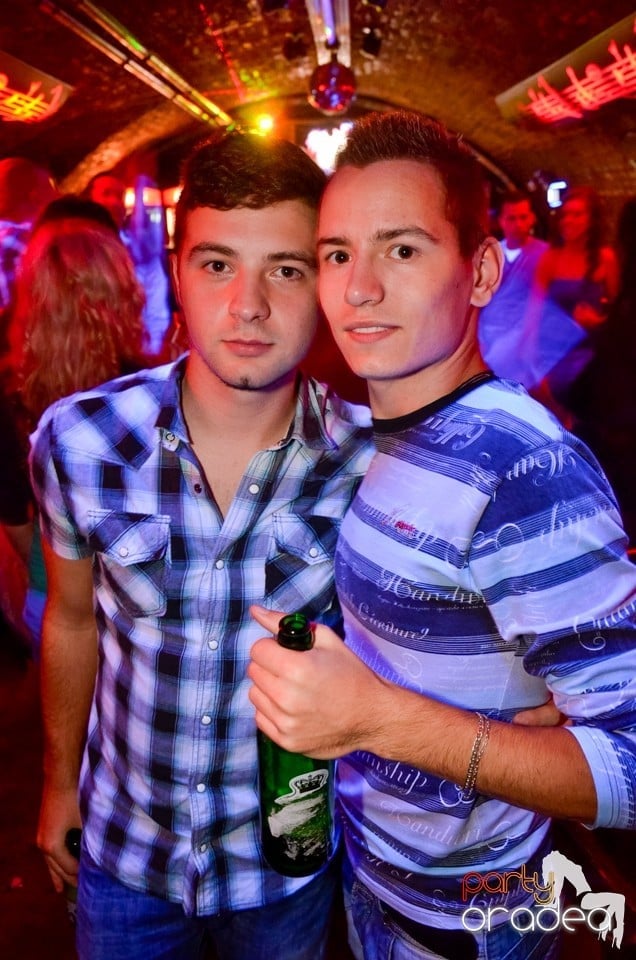 NMD Student's Party în Club Escape,