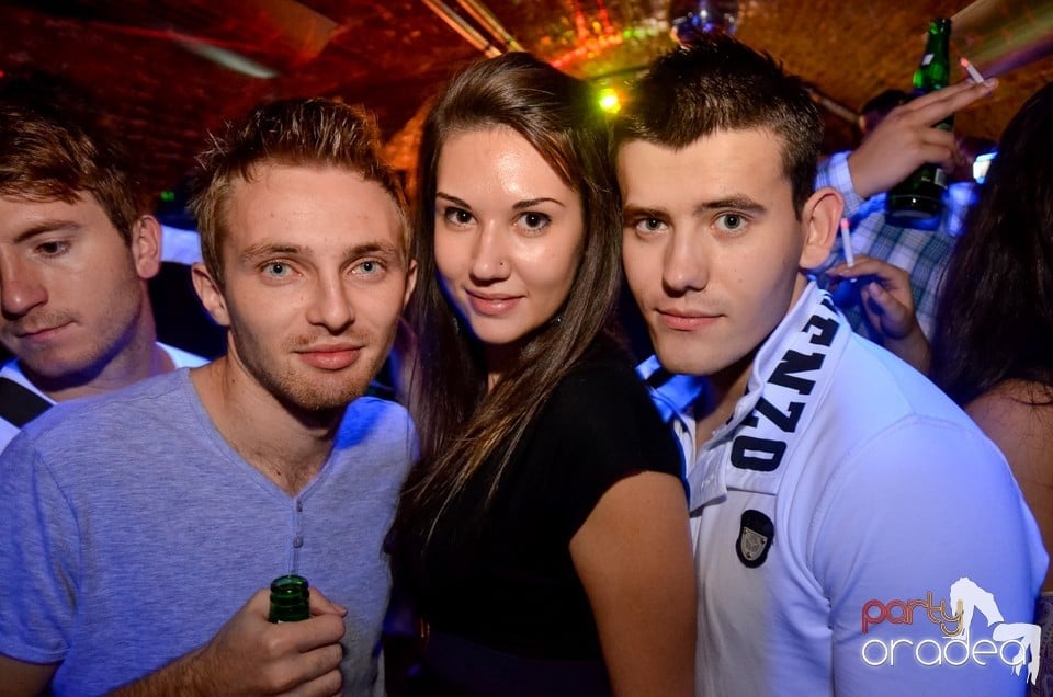 NMD Student's Party în Club Escape,