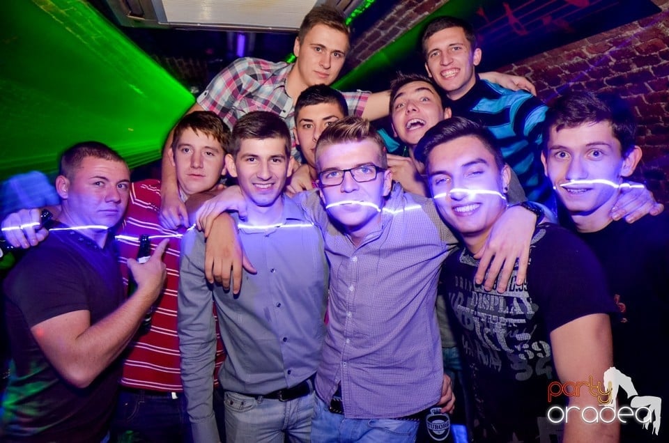 NMD Student's Party în Club Escape,