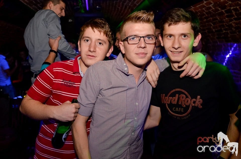 NMD Student's Party în Club Escape,