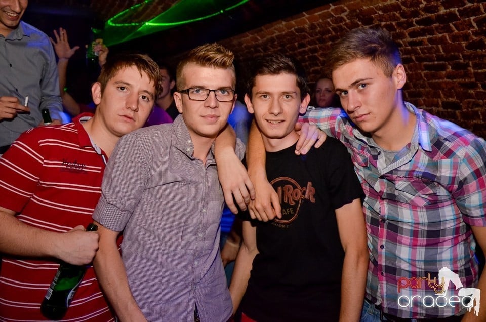 NMD Student's Party în Club Escape,