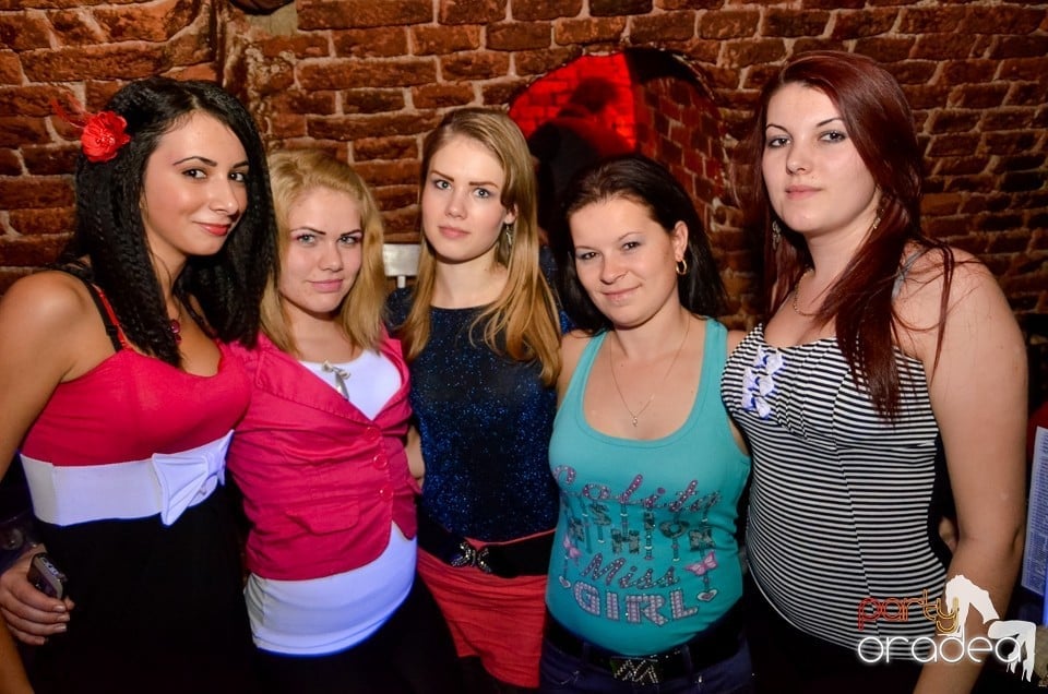 NMD Student's Party în Club Escape,