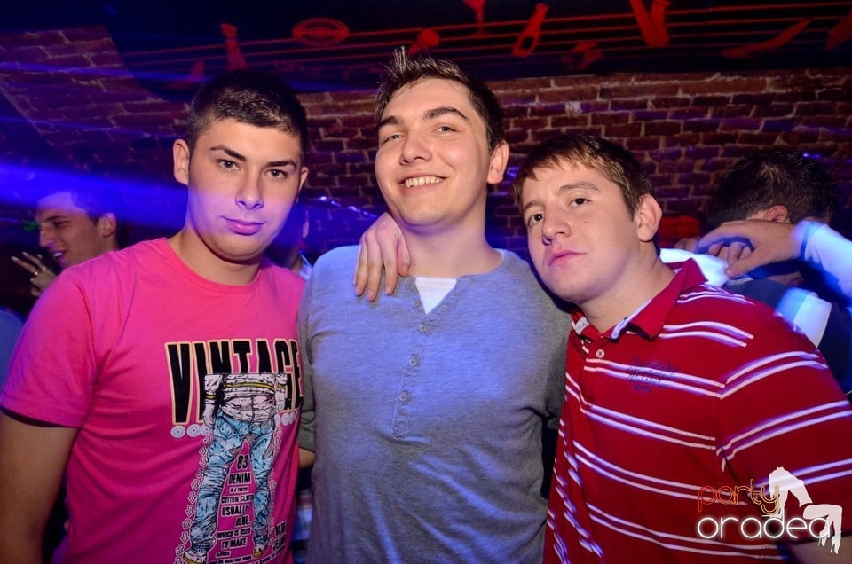 NMD Student's Party în Club Escape,