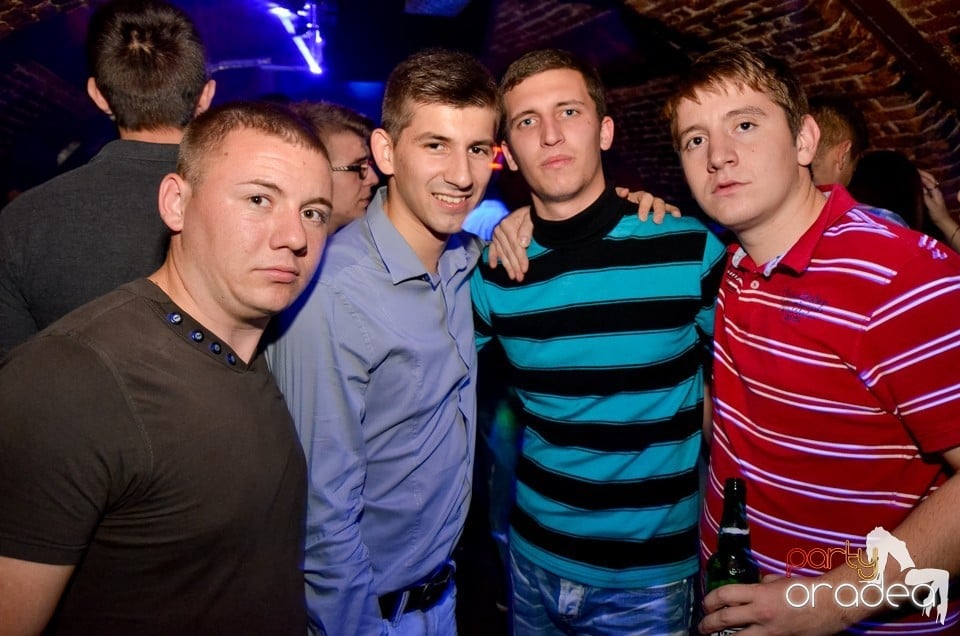 NMD Student's Party în Club Escape,