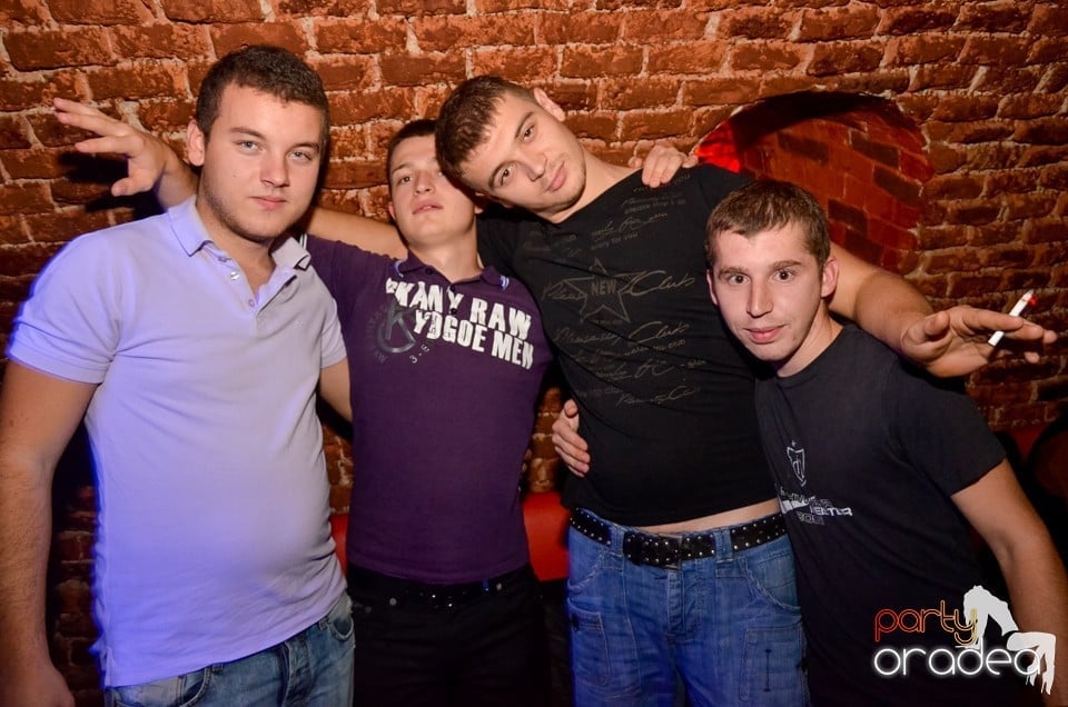 NMD Student's Party în Club Escape,
