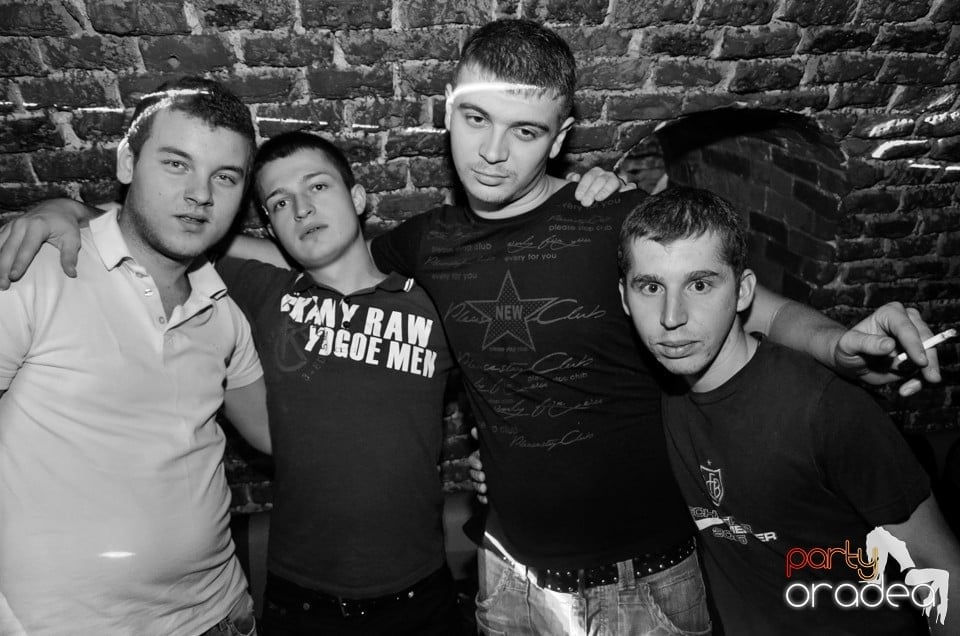 NMD Student's Party în Club Escape,