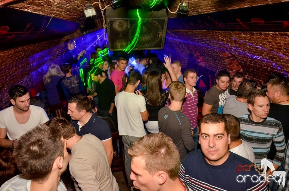 NMD Student's Party în Club Escape,