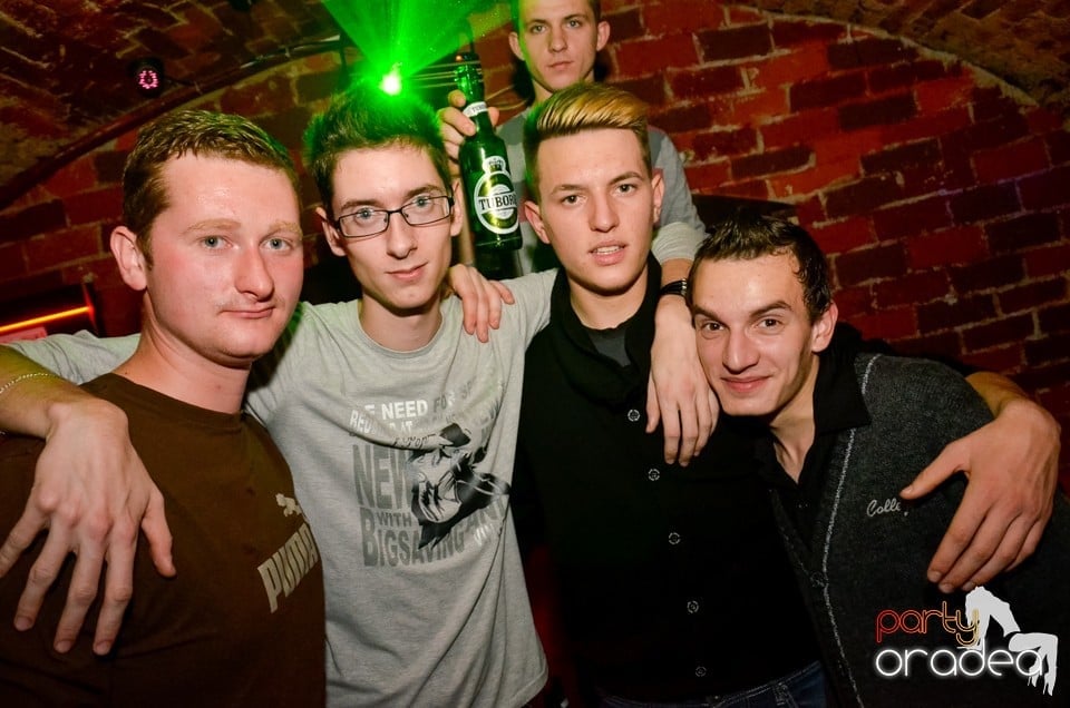 NMD Student's Party în Club Escape,