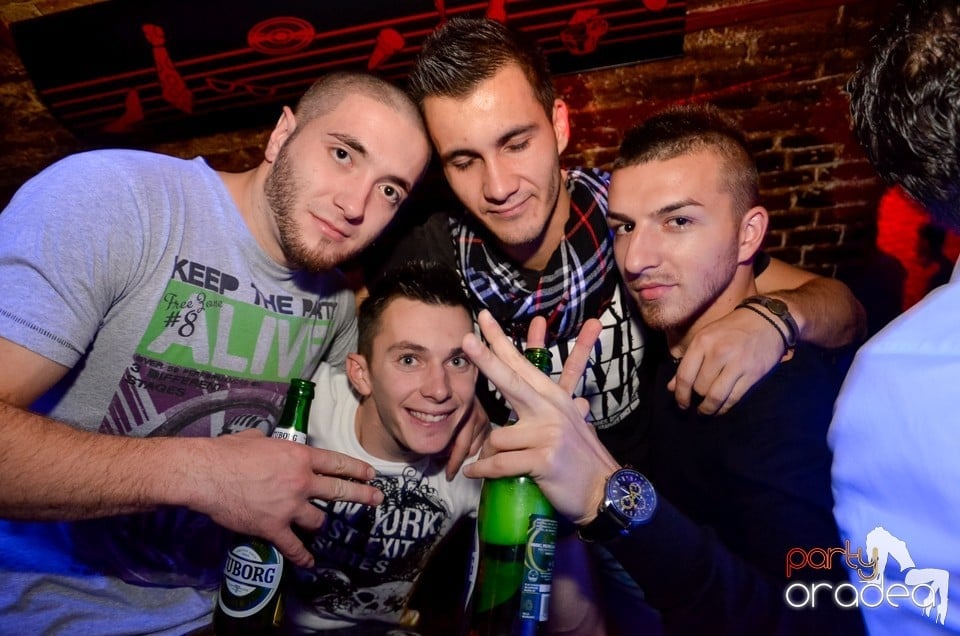 NMD Student's Party în Club Escape,