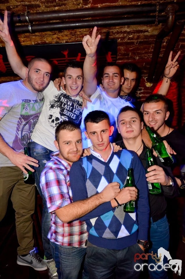 NMD Student's Party în Club Escape,