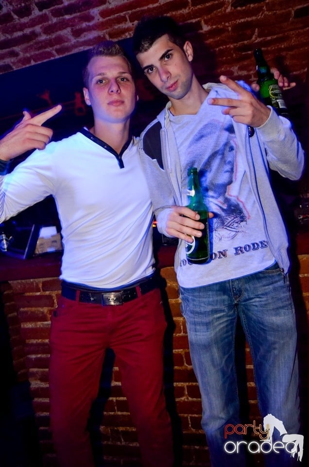NMD Student's Party în Club Escape,