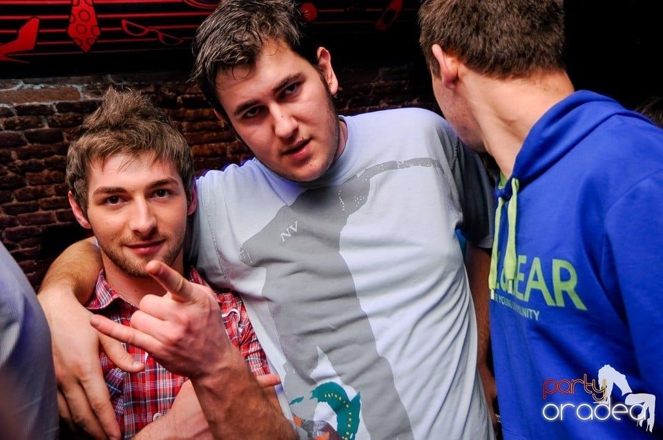 NMD Student's Party în Club Escape,