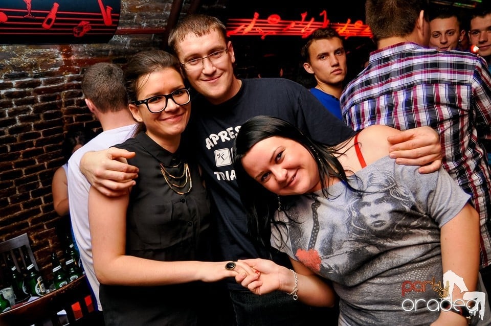 NMD Student's Party în Club Escape,
