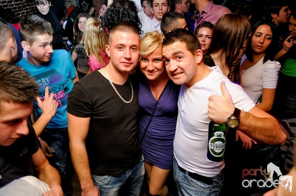 NMD Student's Party în Club Escape,