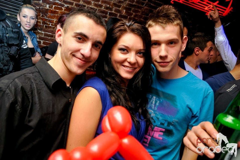 NMD Student's Party în Club Escape,