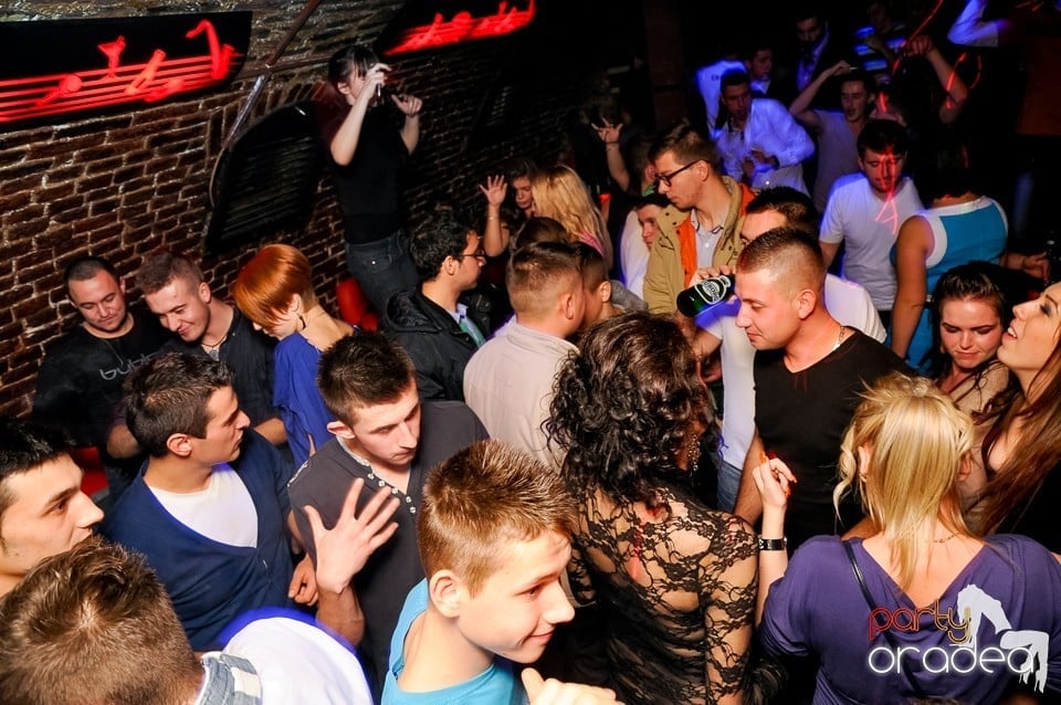 NMD Student's Party în Club Escape,