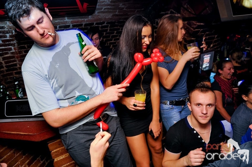 NMD Student's Party în Club Escape,