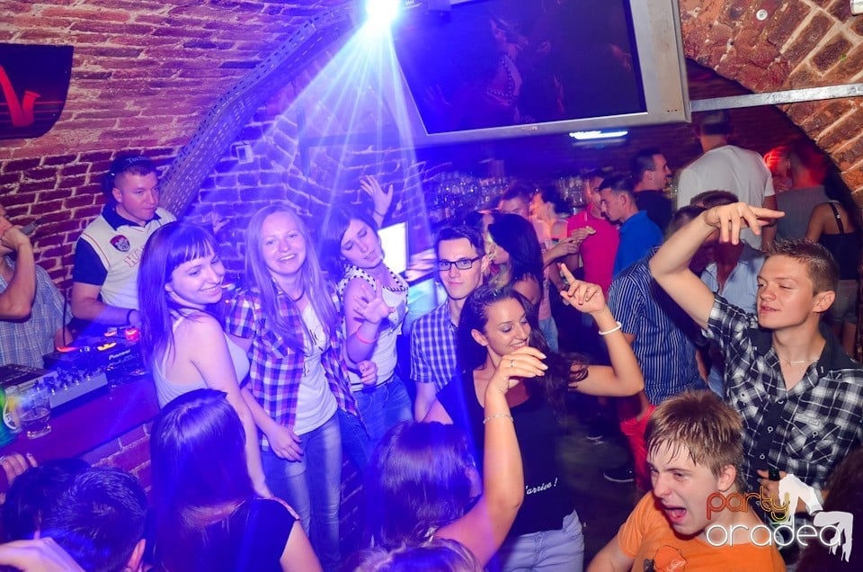 NMD Student's Party în Club Escape, 