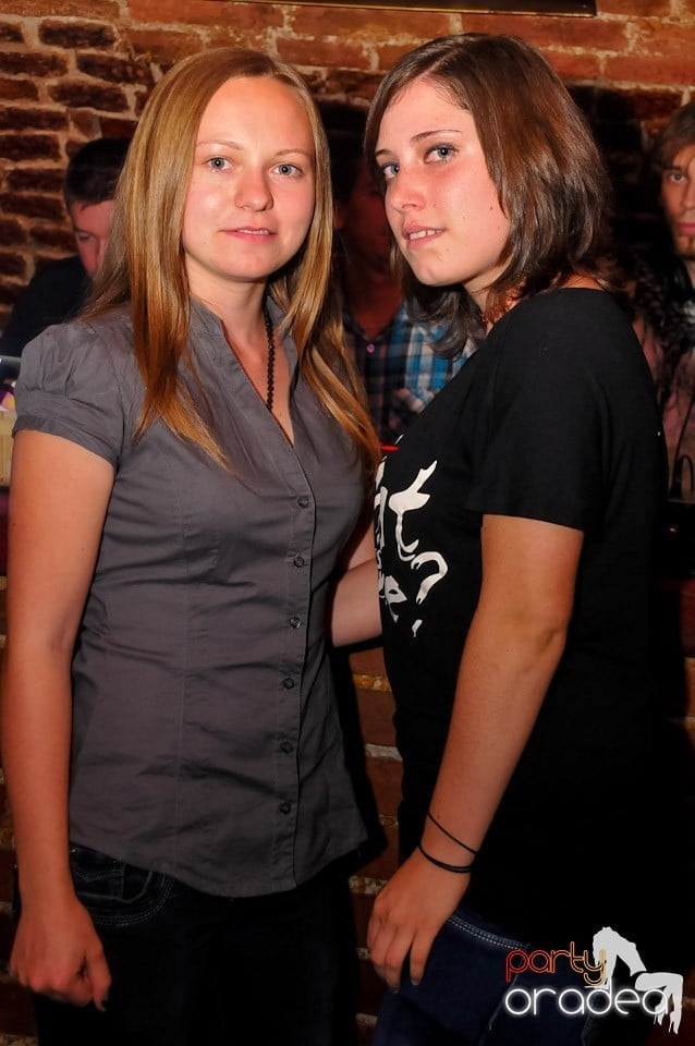 NMD Student's Party în Club Escape, Escape