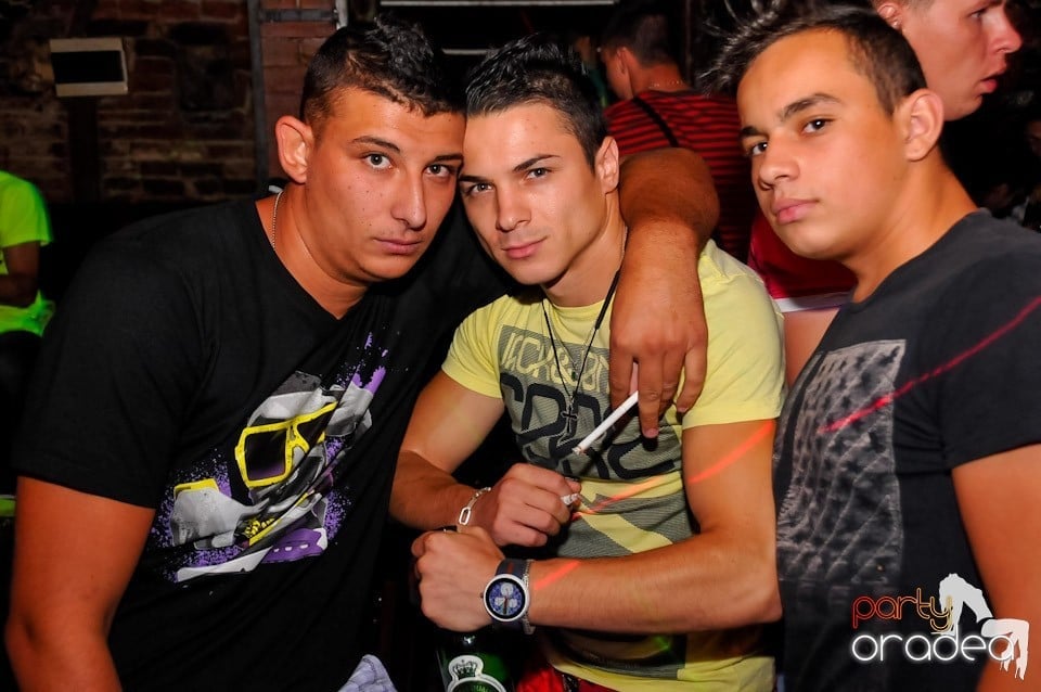 NMD Student's Party în Club Escape, Escape