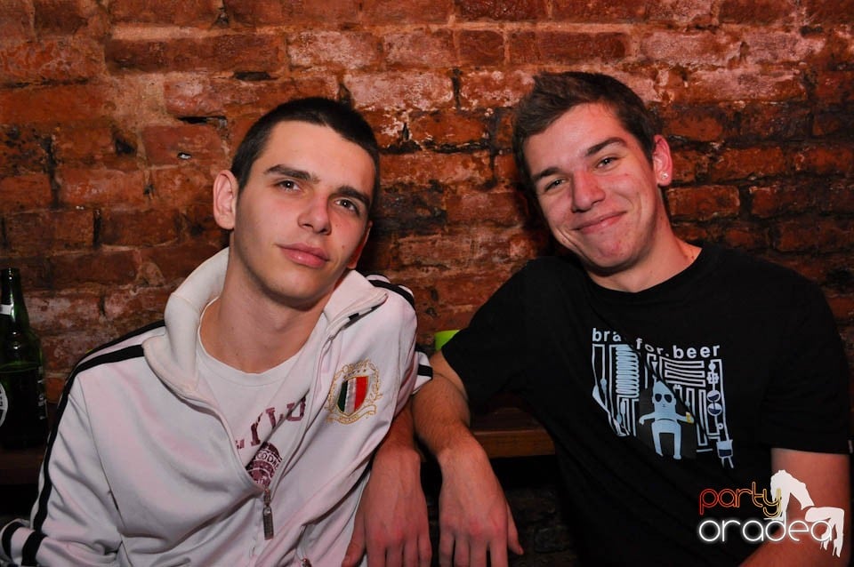 NMD Valentine's Party în Escape, 