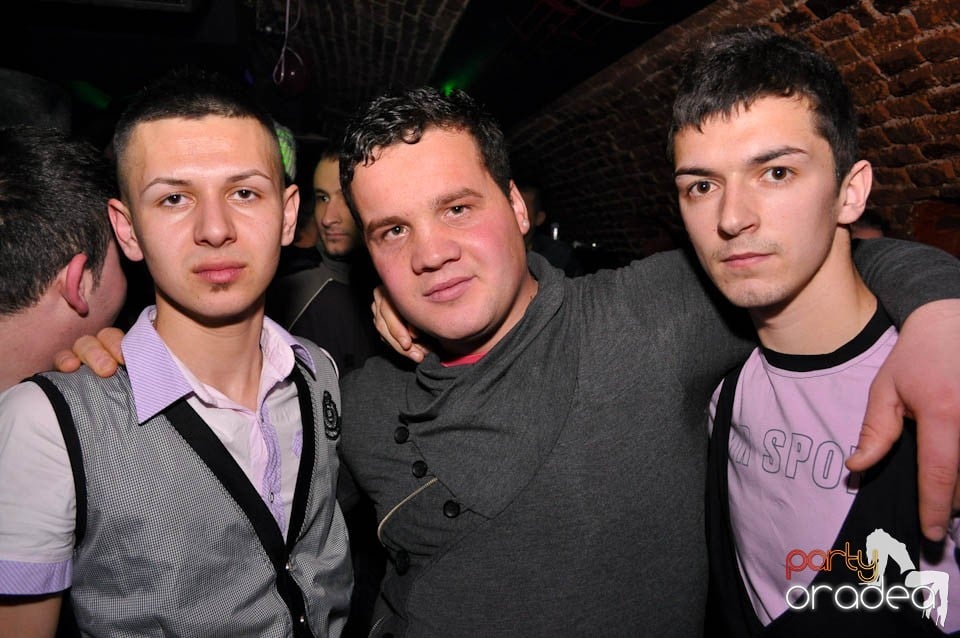 NMD Valentine's Party în Escape, 