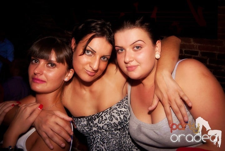 Noapte de distracţie în Escape, 