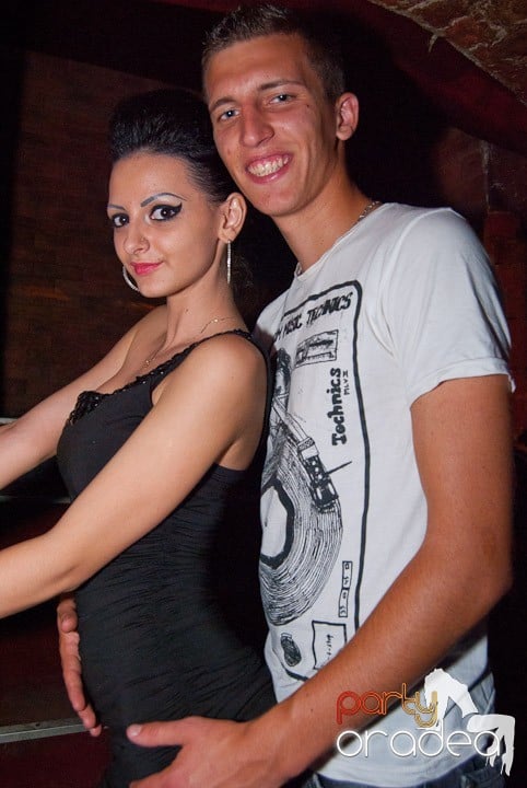 Noapte de distracţie în Escape, 