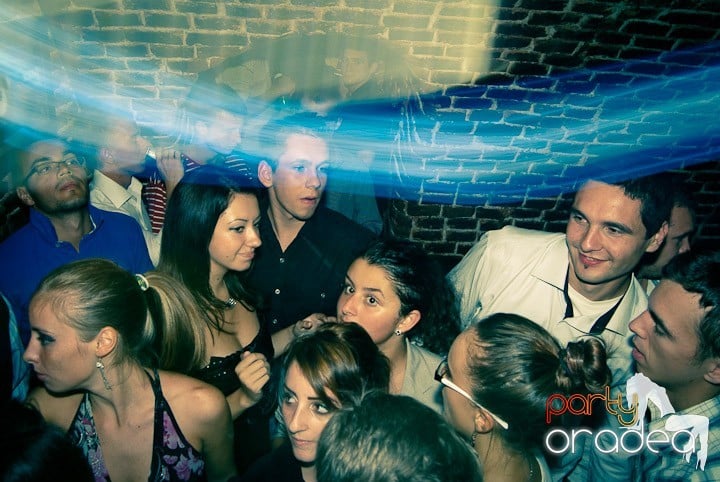 Noapte de distracţie în Escape, 