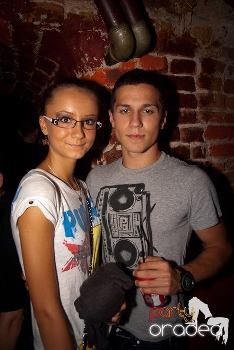 Noapte de distracţie în Escape, 