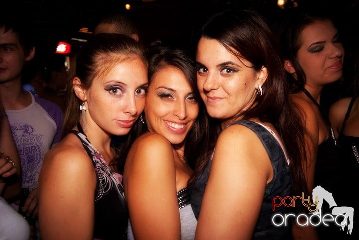 Noapte de distracţie în Escape, 