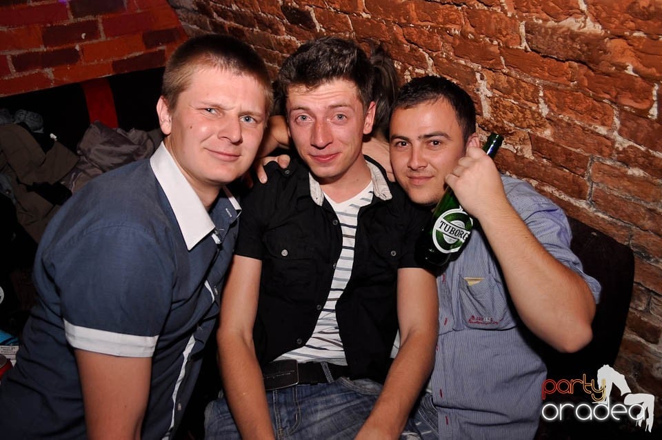 Noapte fierbinte în Escape,