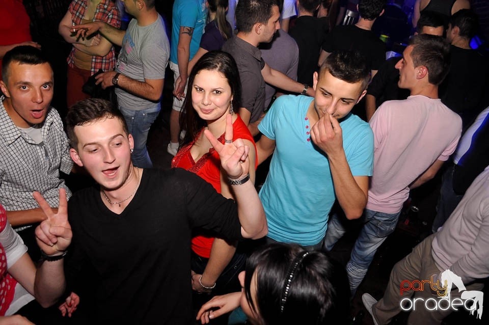 Noapte fierbinte în Escape,