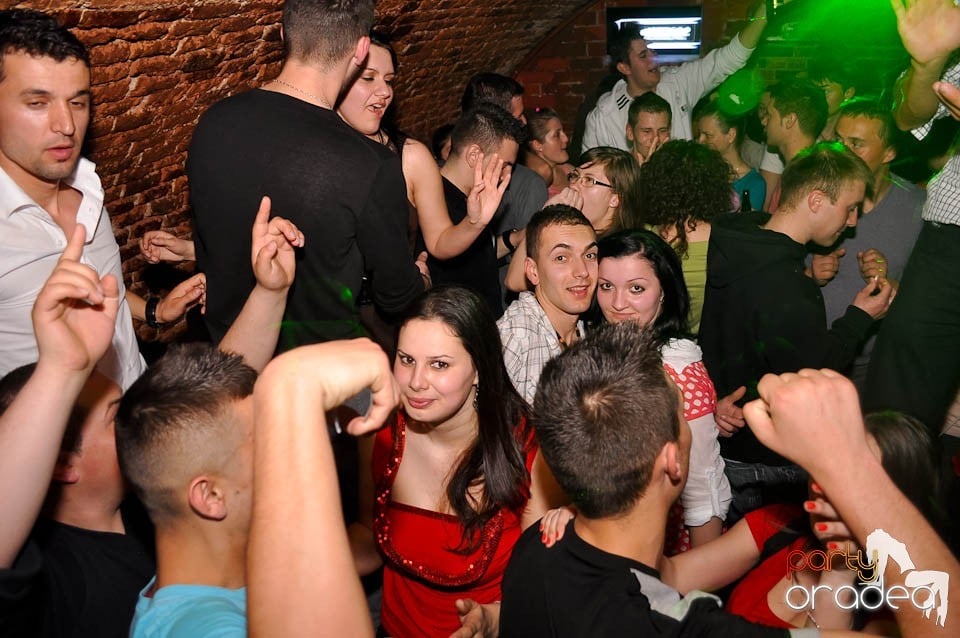 Noapte fierbinte în Escape,