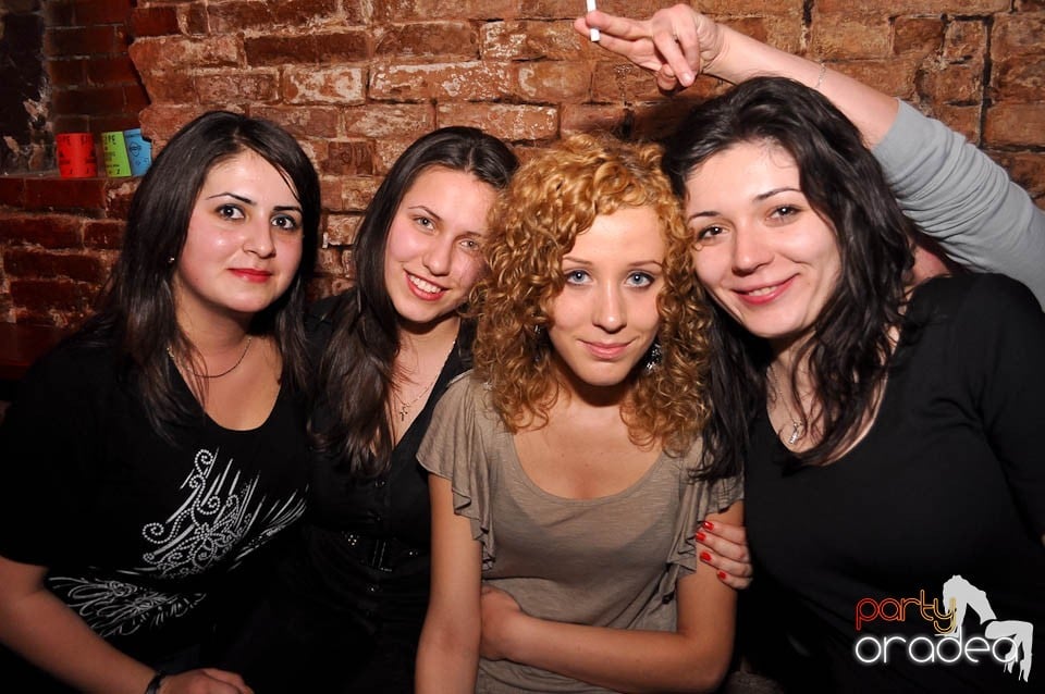 Noapte fierbinte în Escape,