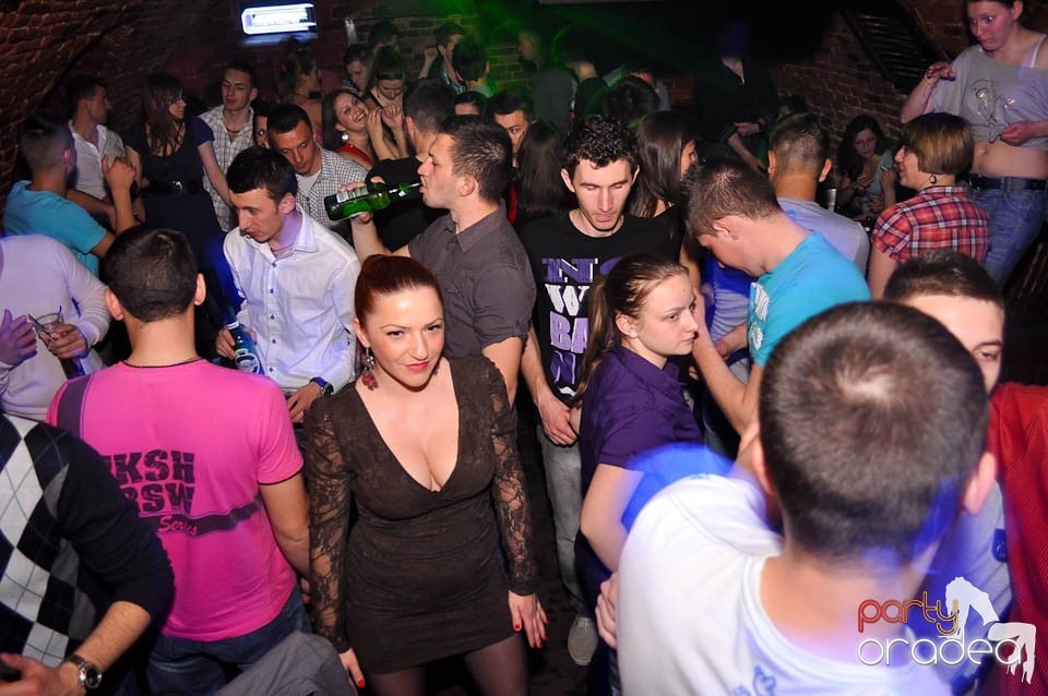 Noapte fierbinte în Escape,