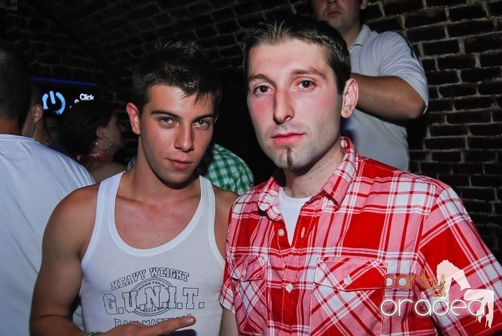 Non-Stop Party în Club Escape, 