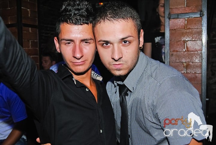 Non-Stop Party în Club Escape, 