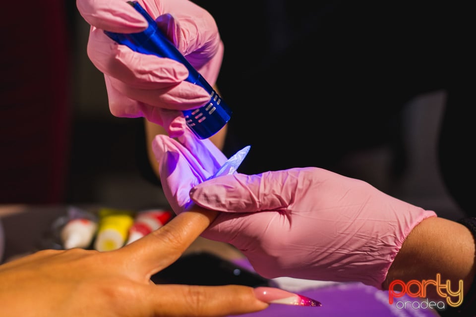 Noutăţi şi tendinţe în materie de beauty by Estetika Profesional, Lotus Center