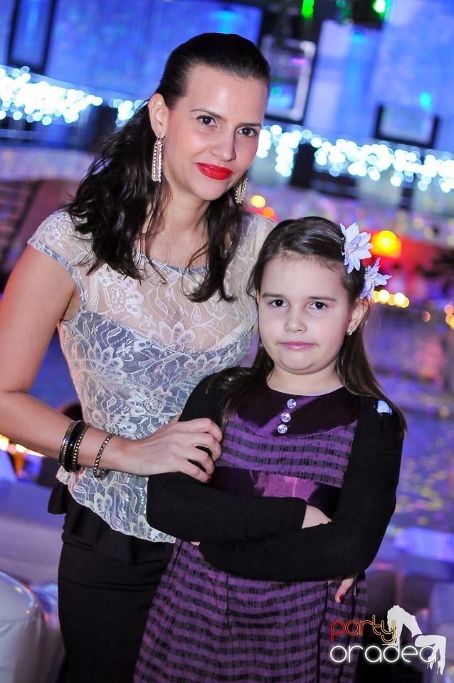 Nuntă de argint în No Problem,