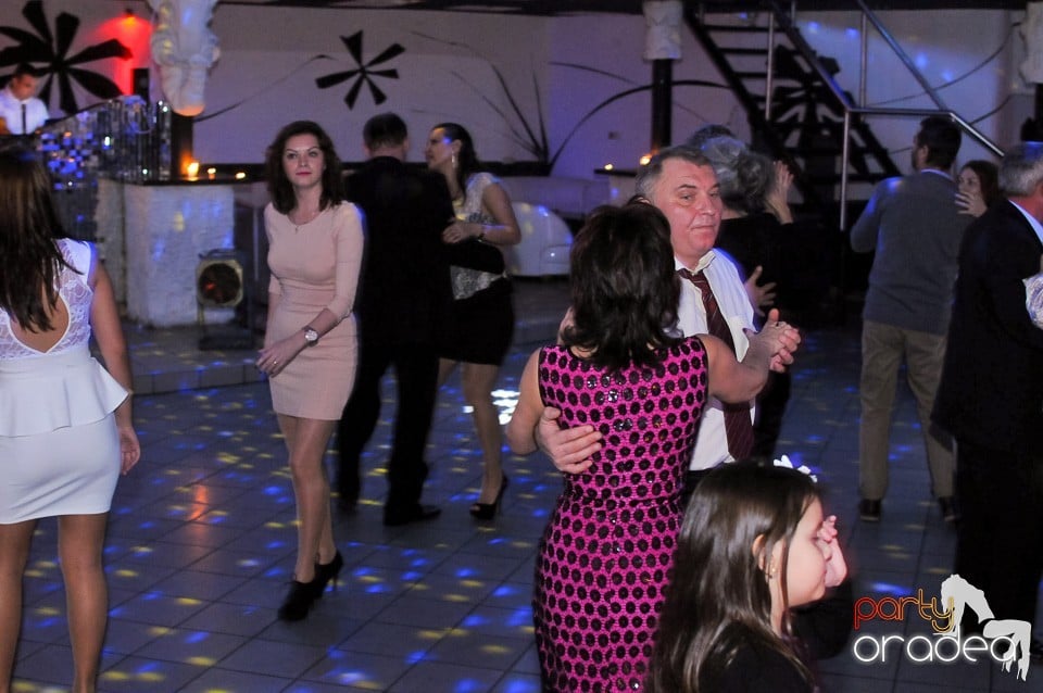 Nuntă de argint în No Problem,