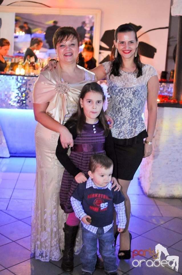 Nuntă de argint în No Problem,