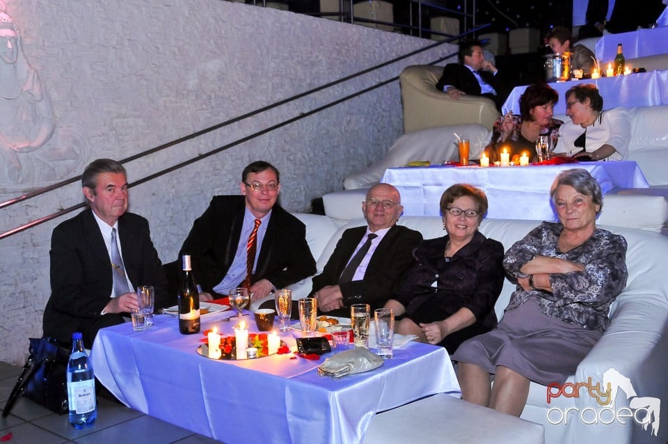 Nuntă de argint în No Problem,