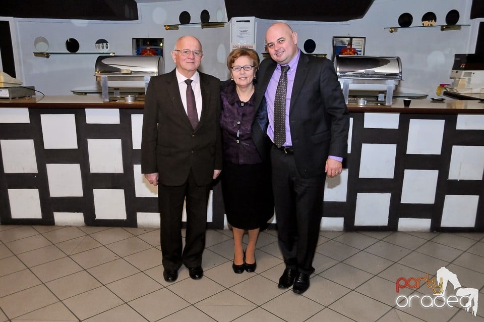 Nuntă de argint în No Problem,