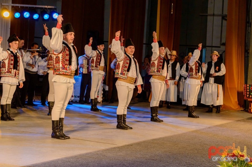 Nunta de aur pentru Nuntaşii Bihorului, Casa de Cultură a Sindicatelor din Oradea
