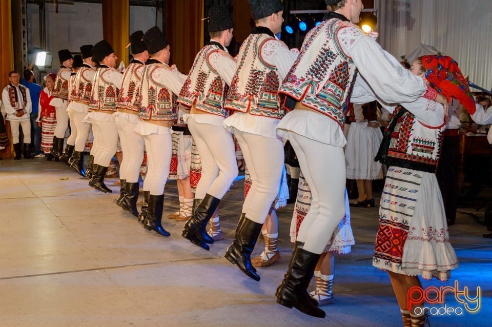 Nunta de aur pentru Nuntaşii Bihorului, Casa de Cultură a Sindicatelor din Oradea