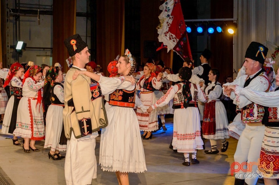 Nunta de aur pentru Nuntaşii Bihorului, Casa de Cultură a Sindicatelor din Oradea