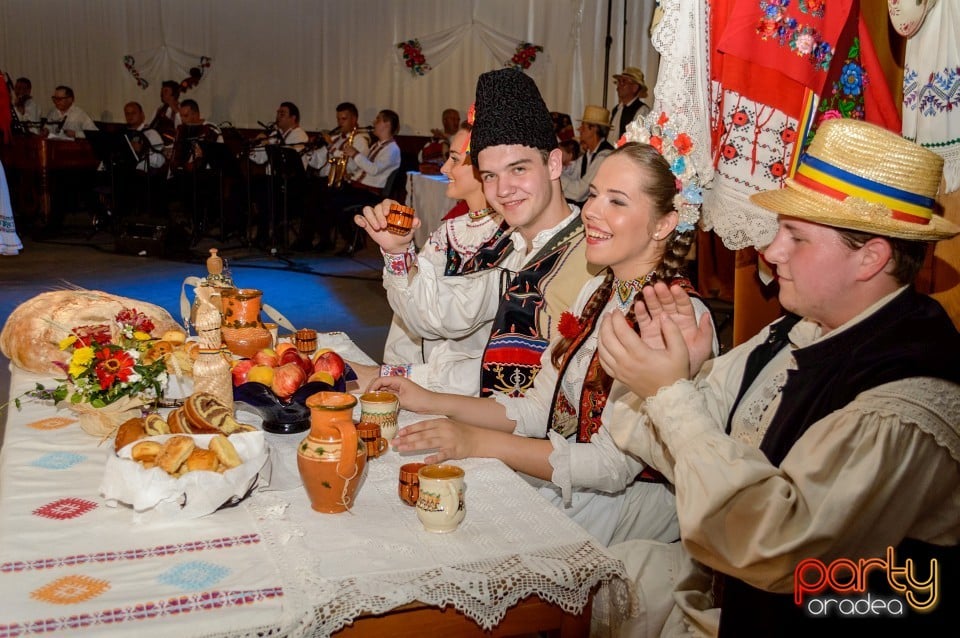 Nunta de aur pentru Nuntaşii Bihorului, Casa de Cultură a Sindicatelor din Oradea