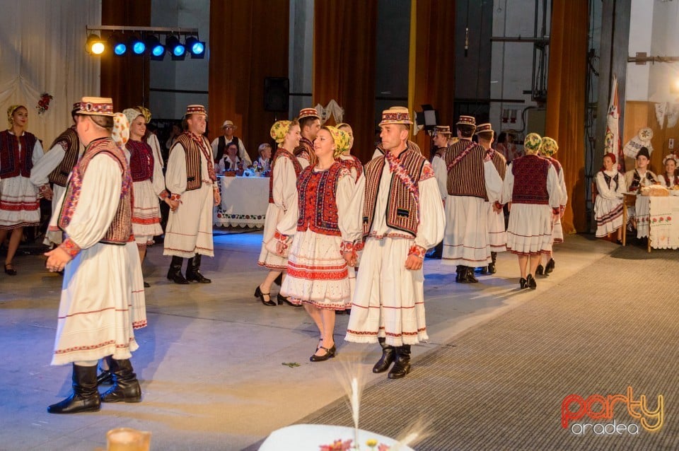 Nunta de aur pentru Nuntaşii Bihorului, Casa de Cultură a Sindicatelor din Oradea